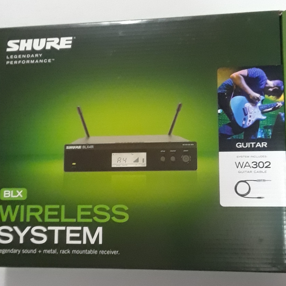 Shure. BLX14R Wireless Guitar System